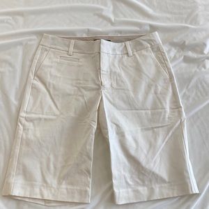 Eddie Bauer Perfect Bermuda Shorts in Off White